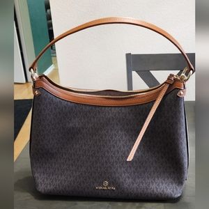Michael Kors Maeve Shoulder Bag